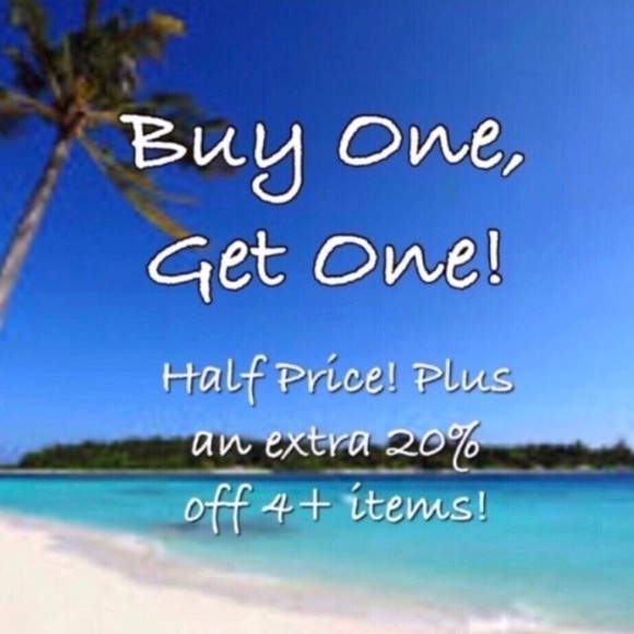 Calvin Klein navy blue short sleeve polo shirt - Picture 5 of 6